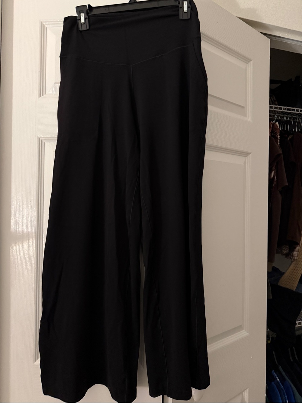 Women’s wide leg pants